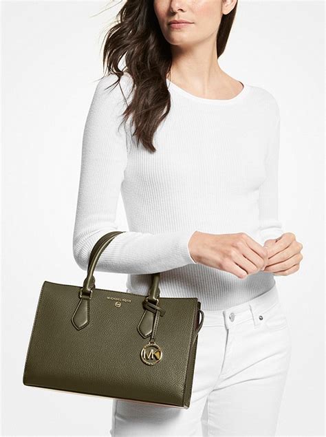 michael michael kors umhängetasche valerie medium mit logo|Valerie Medium Pebbled Leather Satchel .